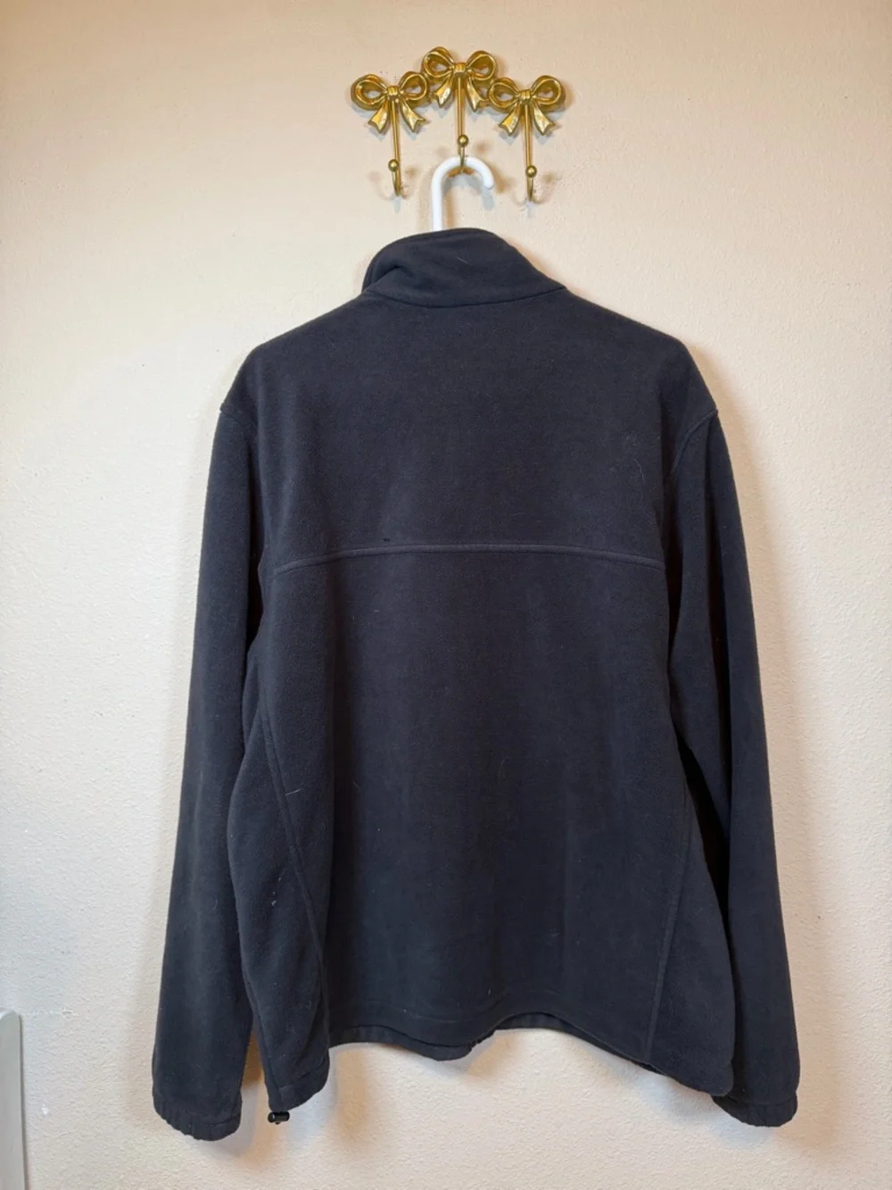 Columbia Black Zip-Up Fleece Jacket. Size L