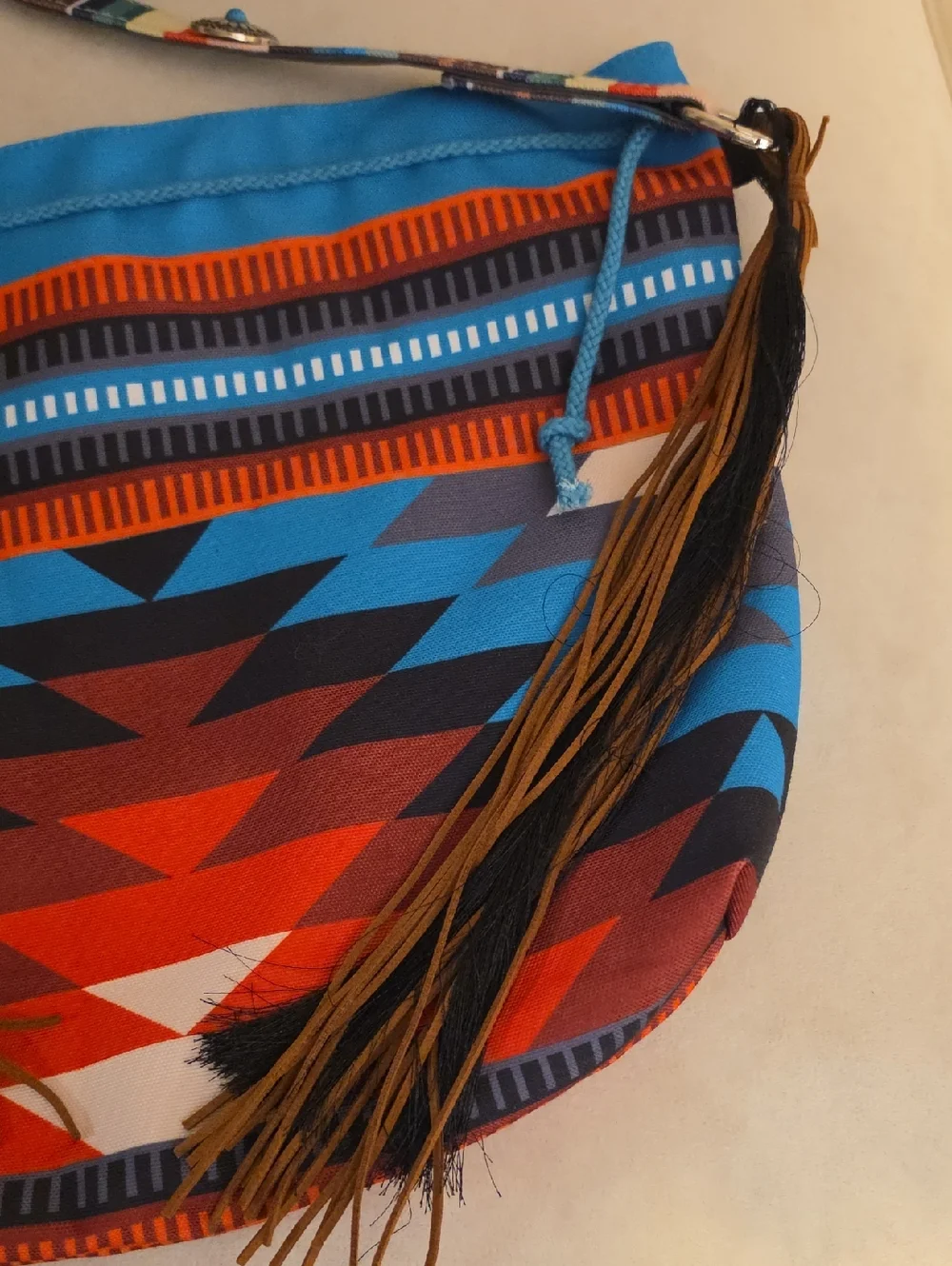 SHOULDER BAG, SOUTHWEST STYLE very Colorful With Leather Tassels NWOT