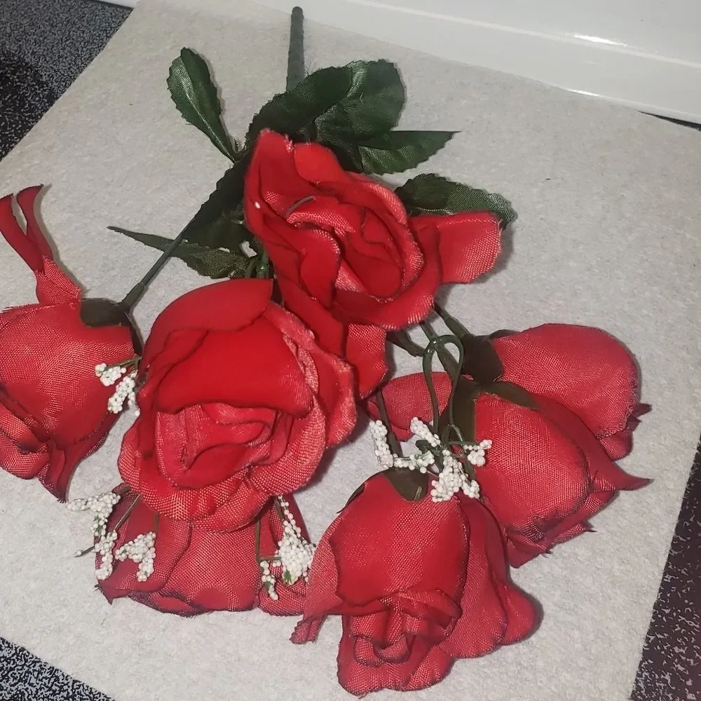 Bundle of 6 Silkroses