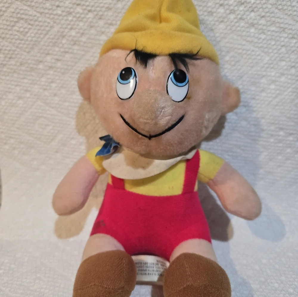 Walt Disney more 20%