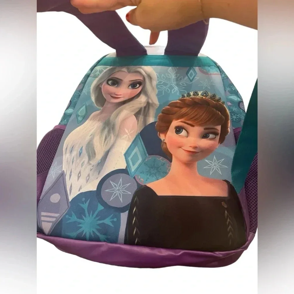 NWOT Frozen Elsa and Anna backpack