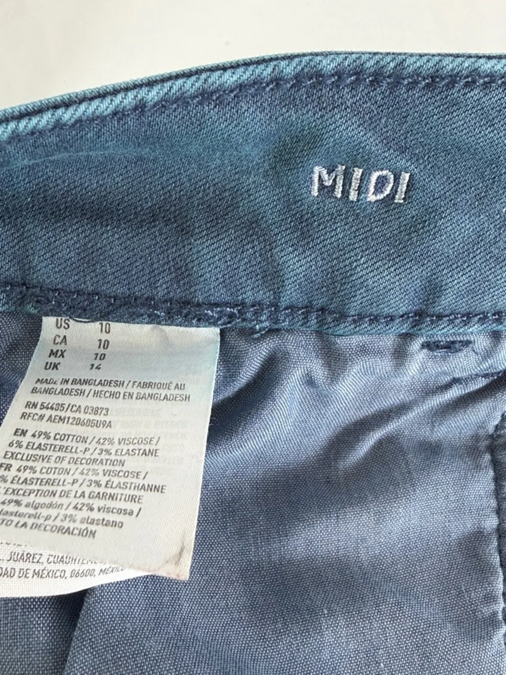 American Eagle Outfitters casual denim