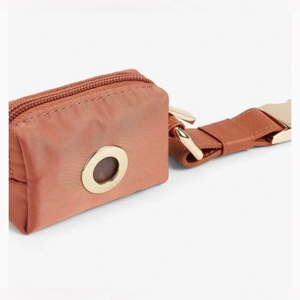Express Tan Faux Leather 58” Dog Leash and Bag Set- NWT