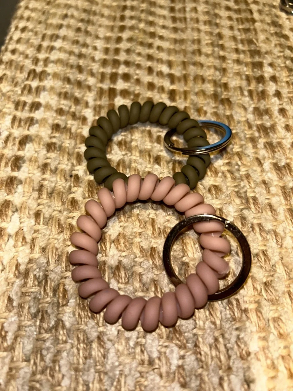 NWOT Coiled Wrist Key Ring Set in Blush Pink & Olive