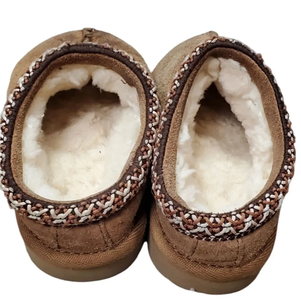 UGG brown suede
