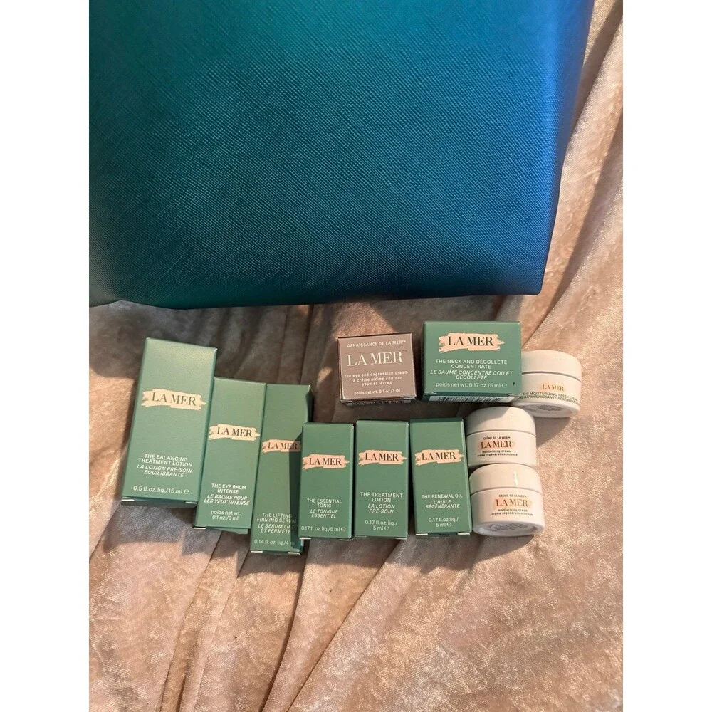 La Mer skincare set of 11 plus bag plus box