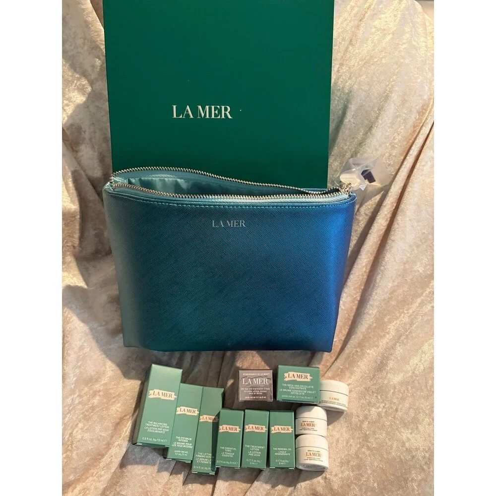 La Mer skincare set of 11 plus bag plus box