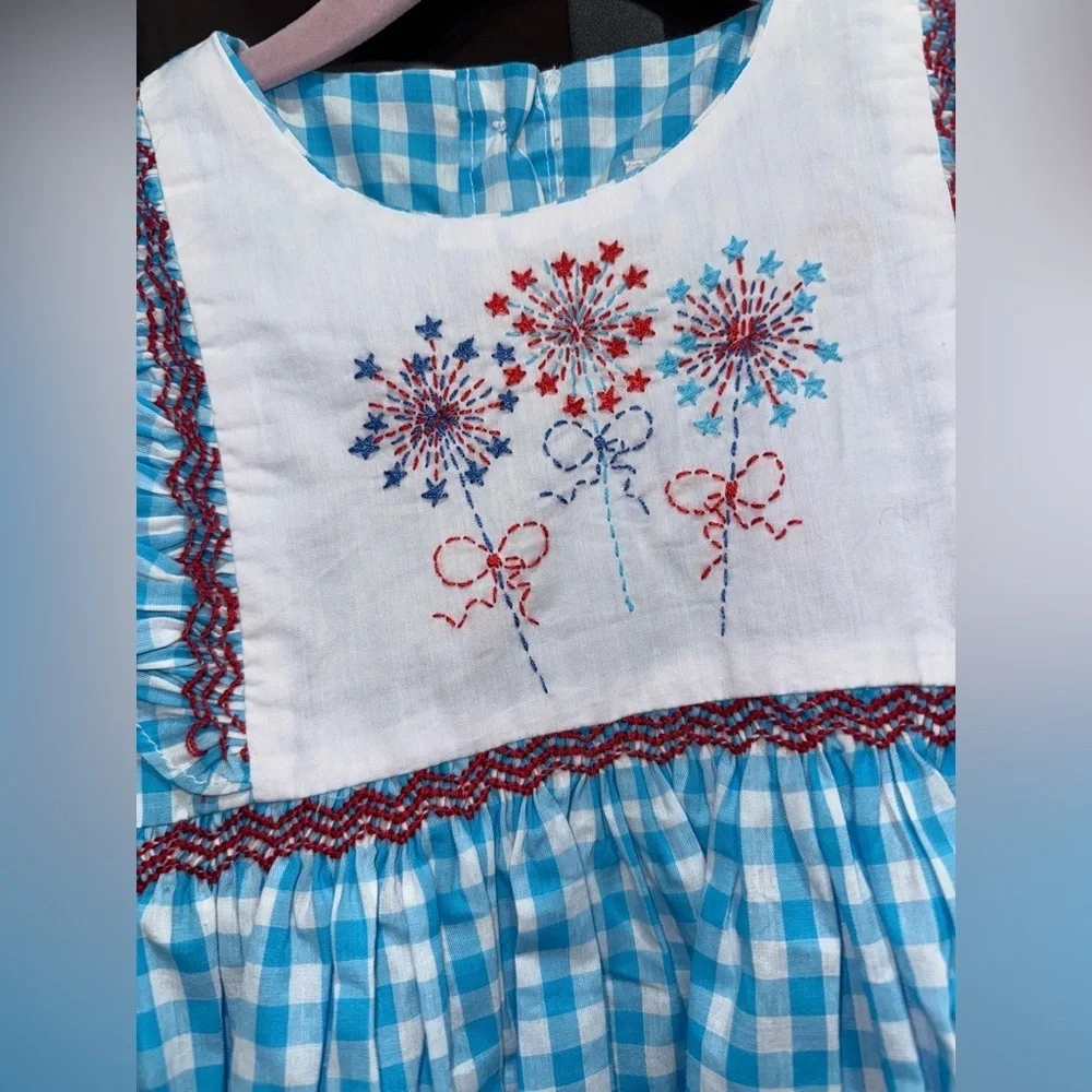 Pleats & Stitches size 4t