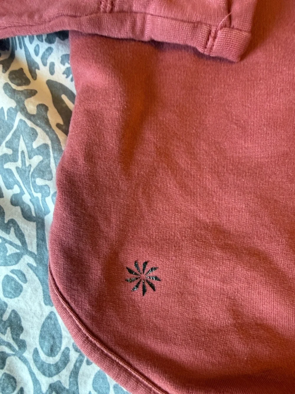 Athleta Girl Dusty Rose Crewneck Pullover extra small sz 6 sporty athleisure