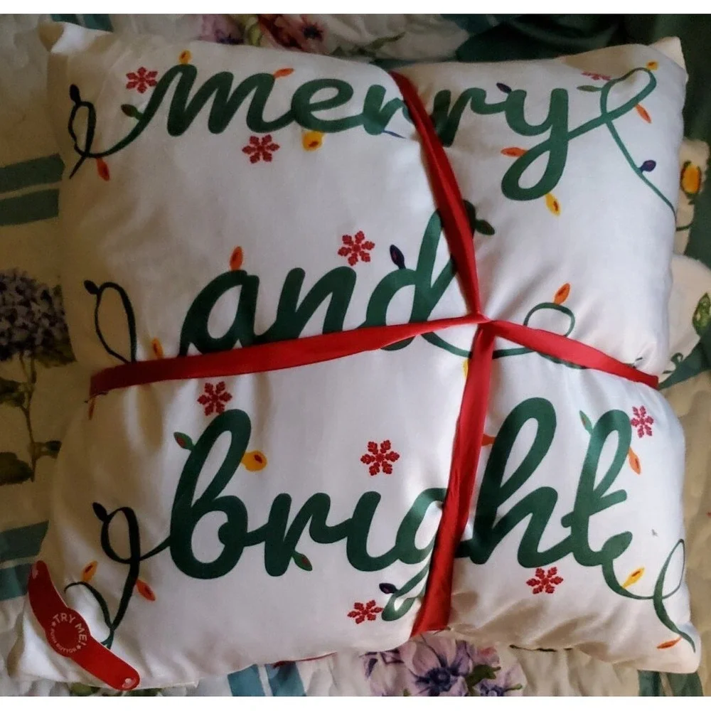 2Pc Mountain Home Collection Led Light Holiday Printed Throw 50x60 & Pillow‎