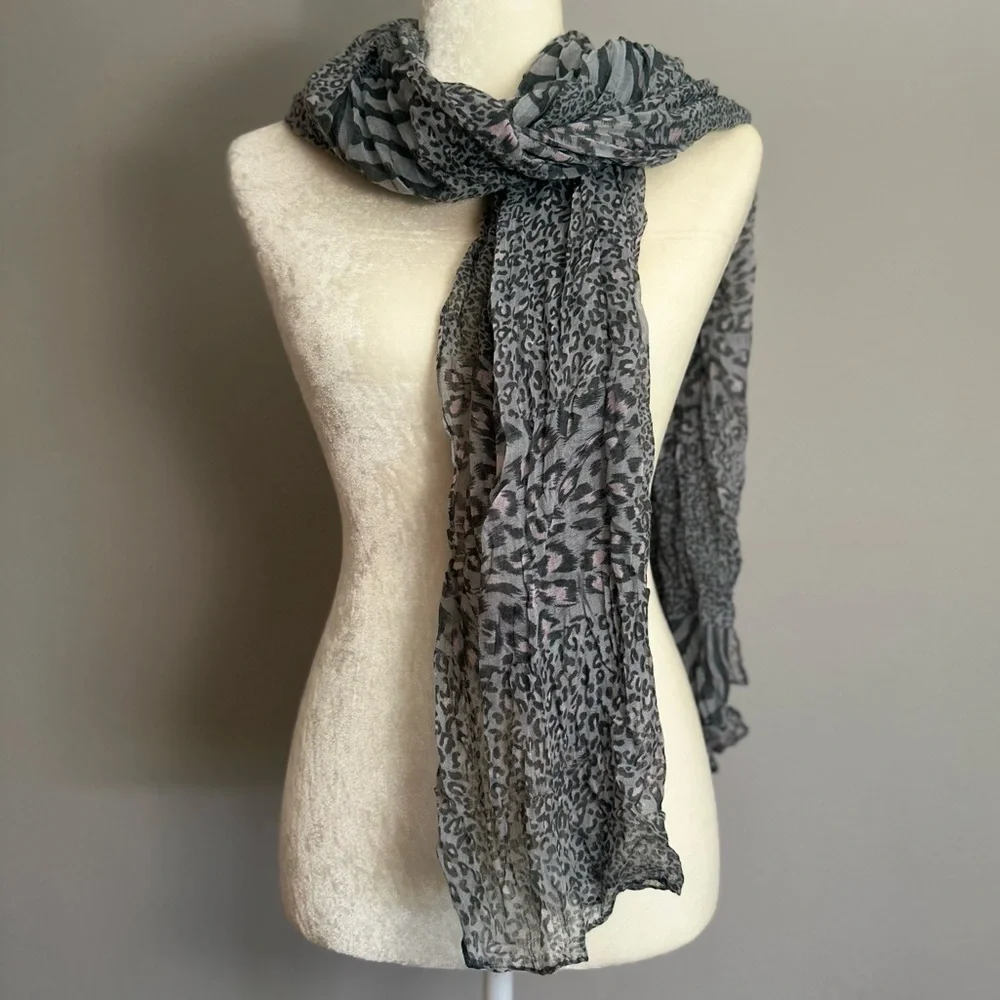 Women’s Scarf