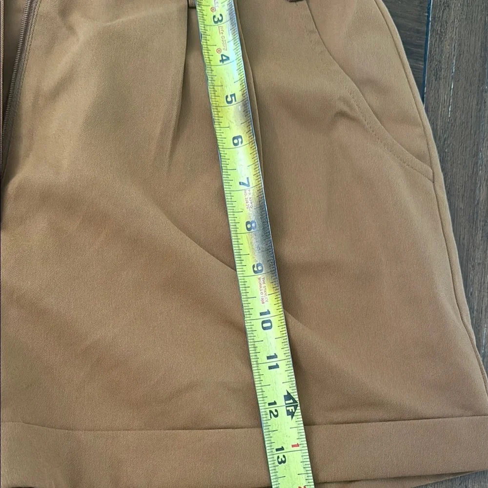 Francesca's Collections High Waist Rolled Hem Tan Shorts Women’s‎ Size Medium
