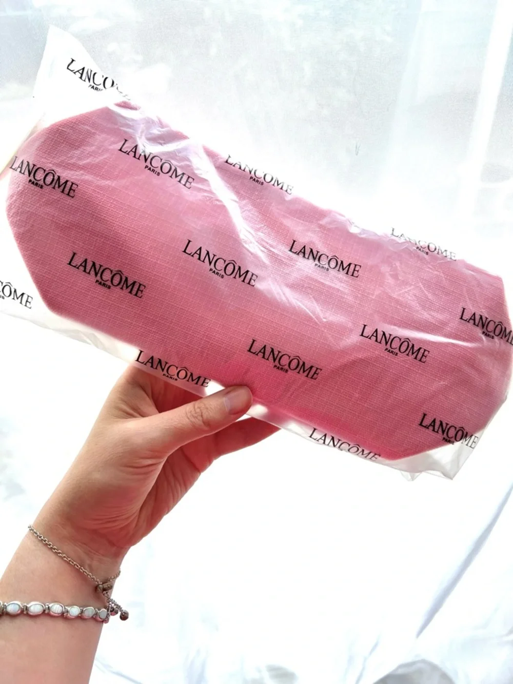 5 for 25⚡️Lancome Pink Fabric Cosmetic Travel Pouch with Gold Zip Pull