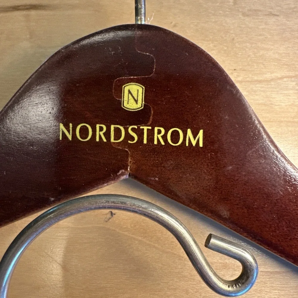 MULTI BRANDS dress hangers