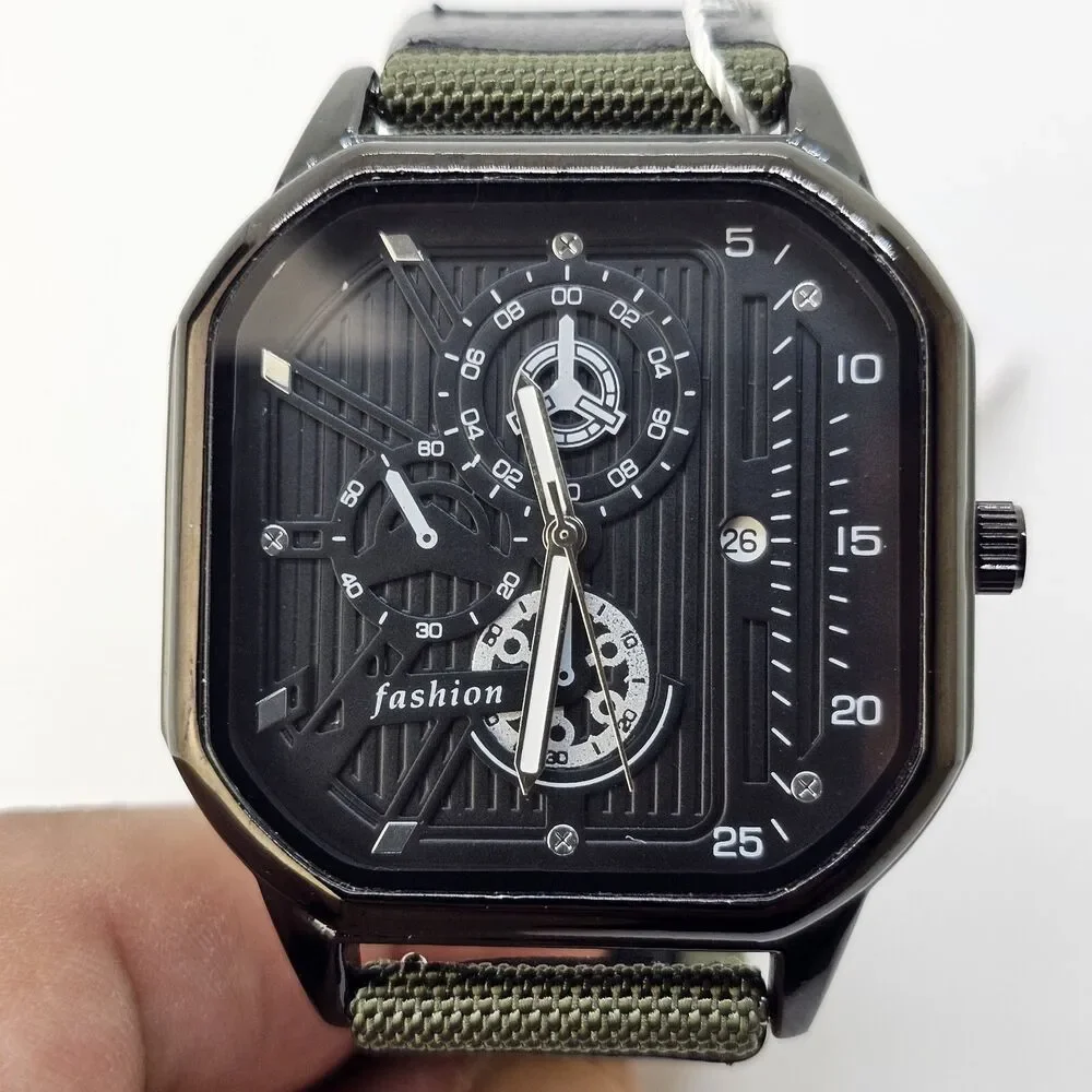 Men's‎ Watch 42MM Case Black Dial Date Indicator Army Green Black Canvas Bands