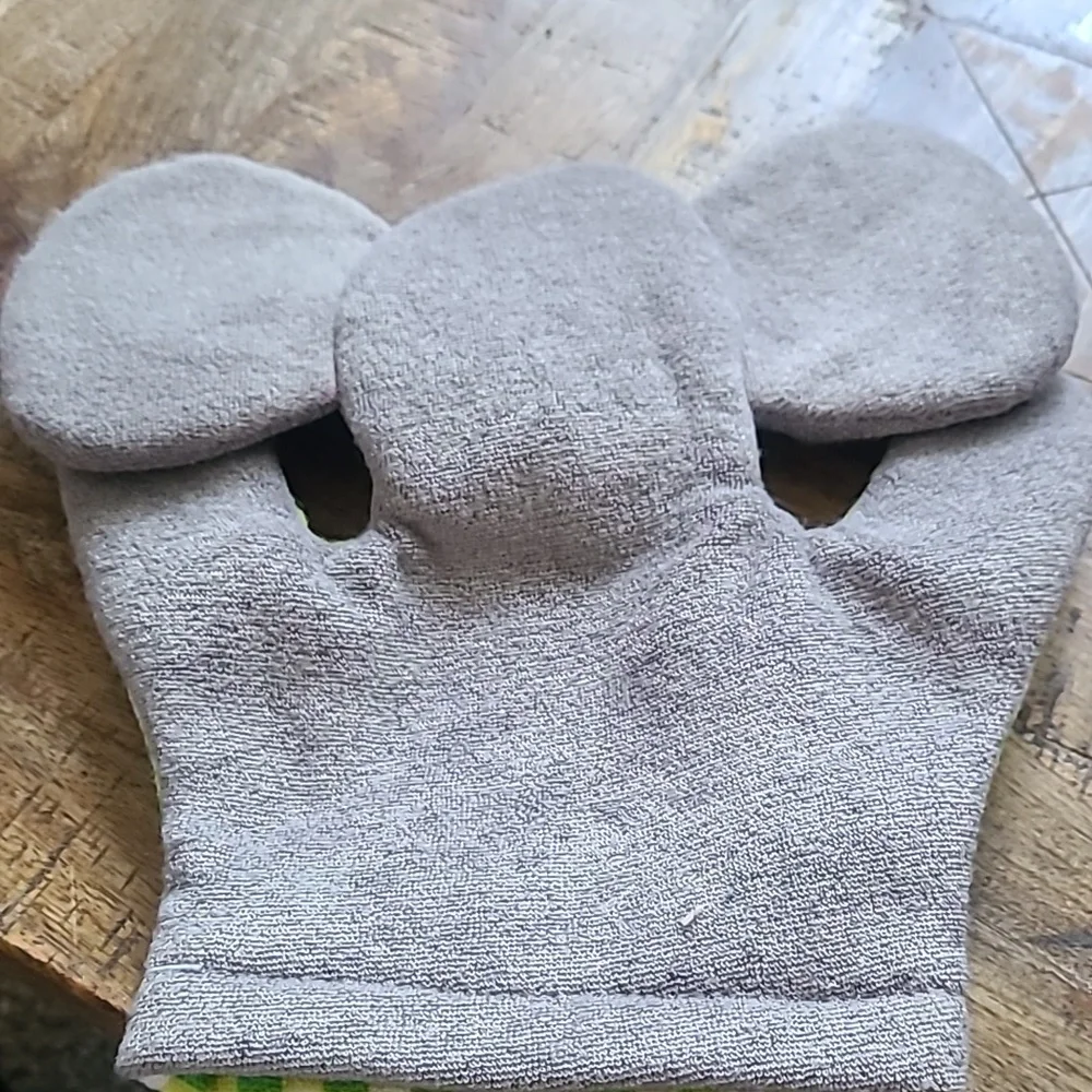 baby elephant wash mitt brand new
