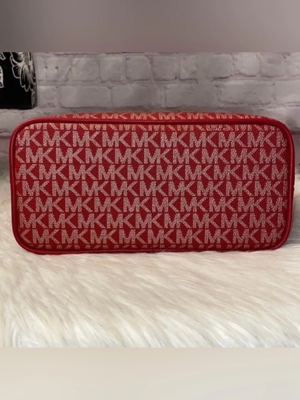 Michael Kors 💯% authentic