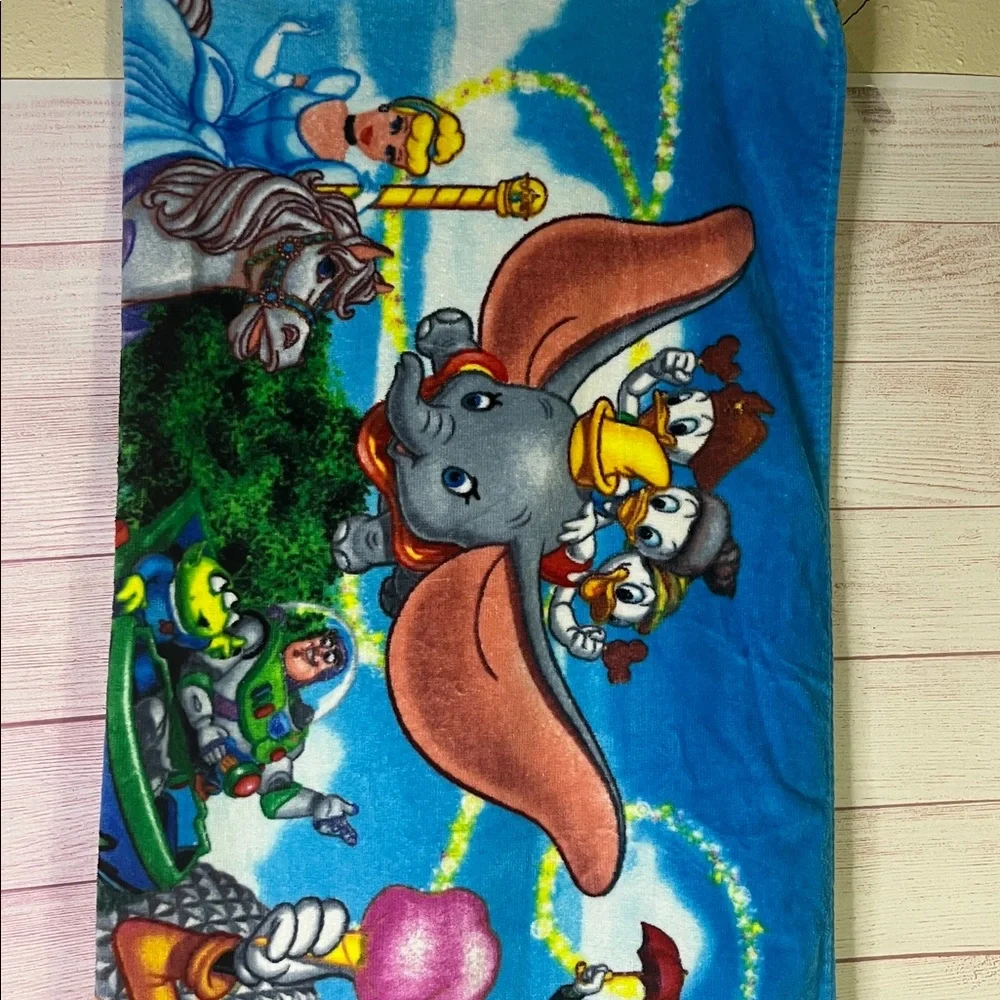 Walt Disney World Large‎ Beach Towel