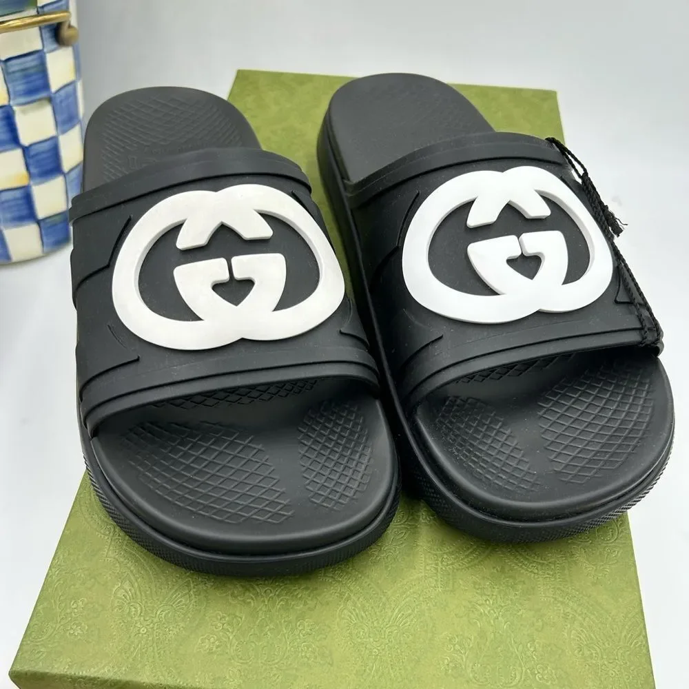 Men's Gucci interlocking G rubber Pool slides size 8, made in Italy