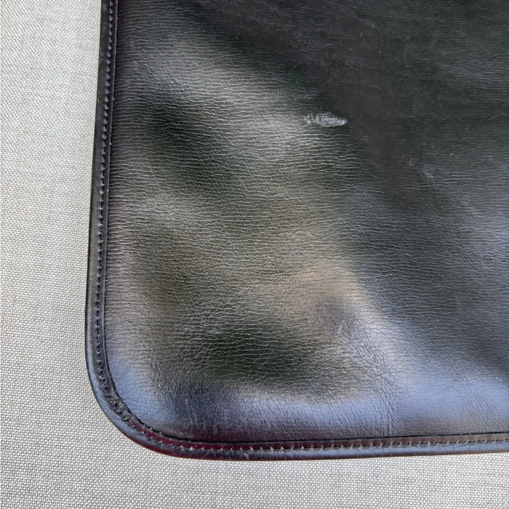 CHANEL width flat