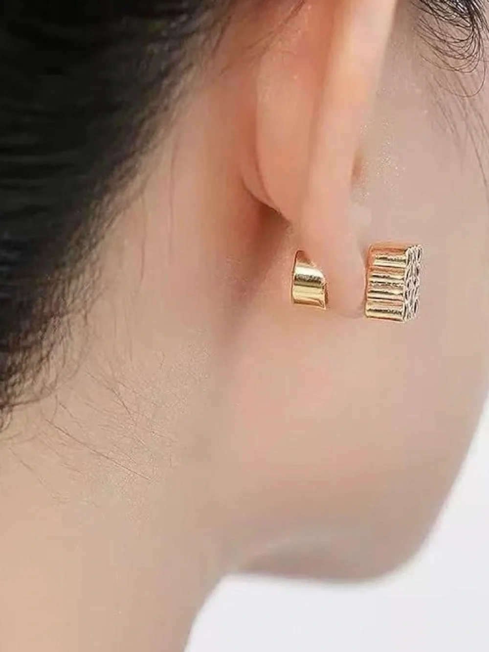 Loewe signature brand
