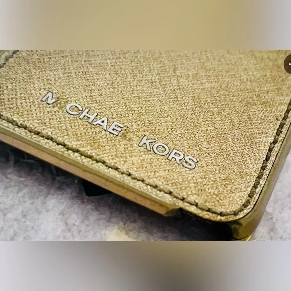 MICHAEL Michael Kors sleek card