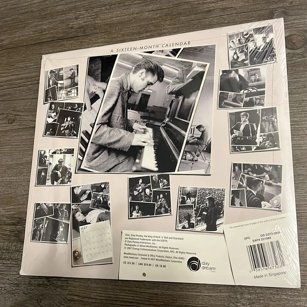 N/A nwt elvis