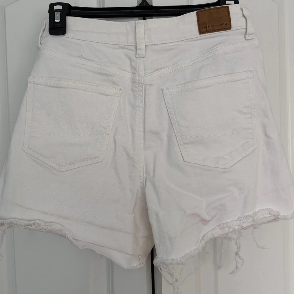 perfect white distressed