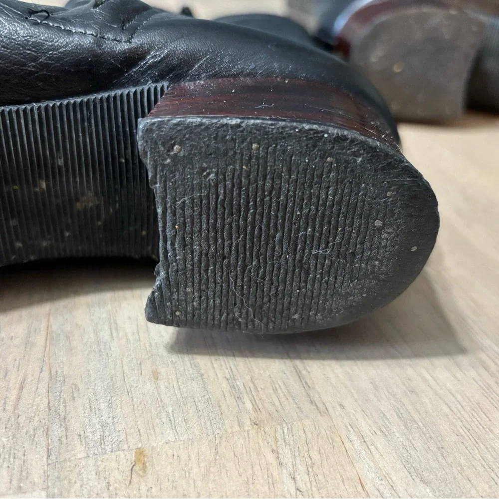 Black Leather Ankle Boots with White Stitching size 7B