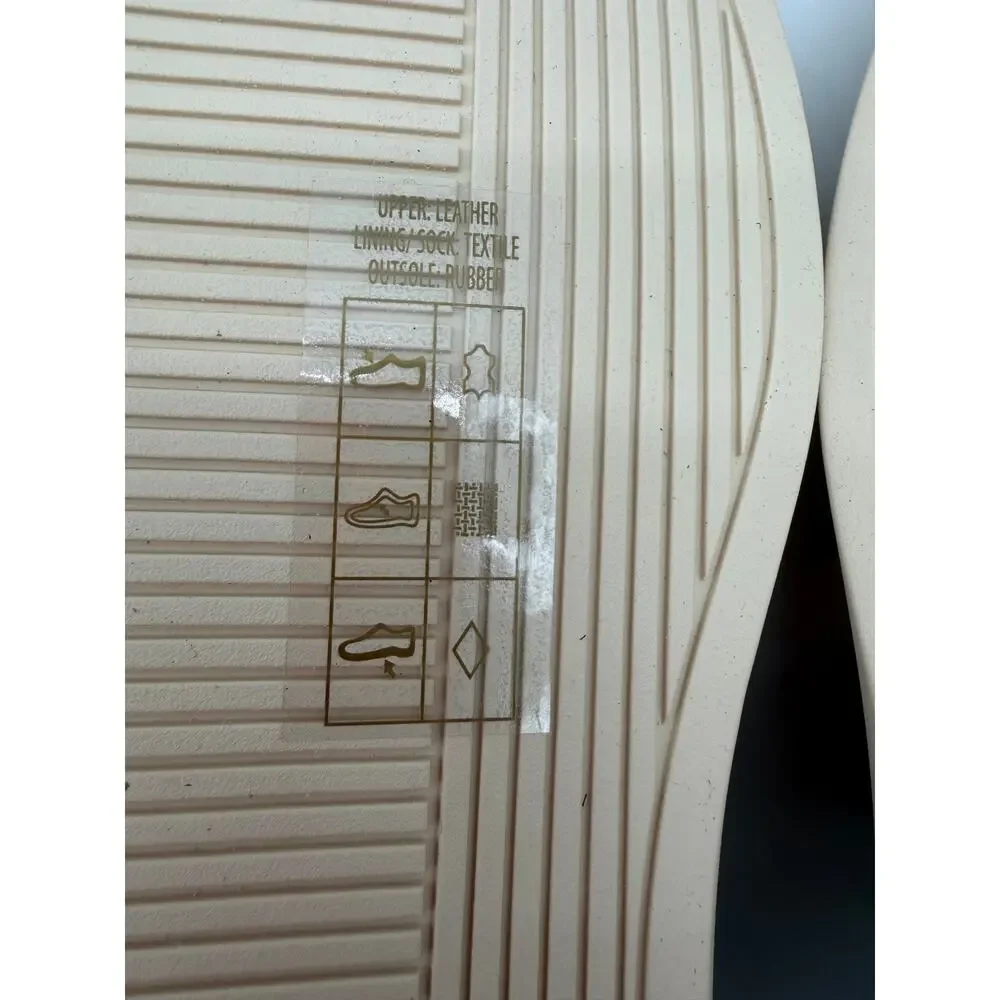 Everlane desert chukka