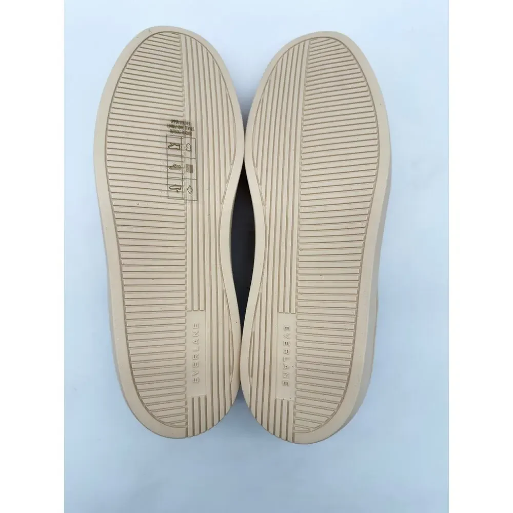 Everlane desert chukka