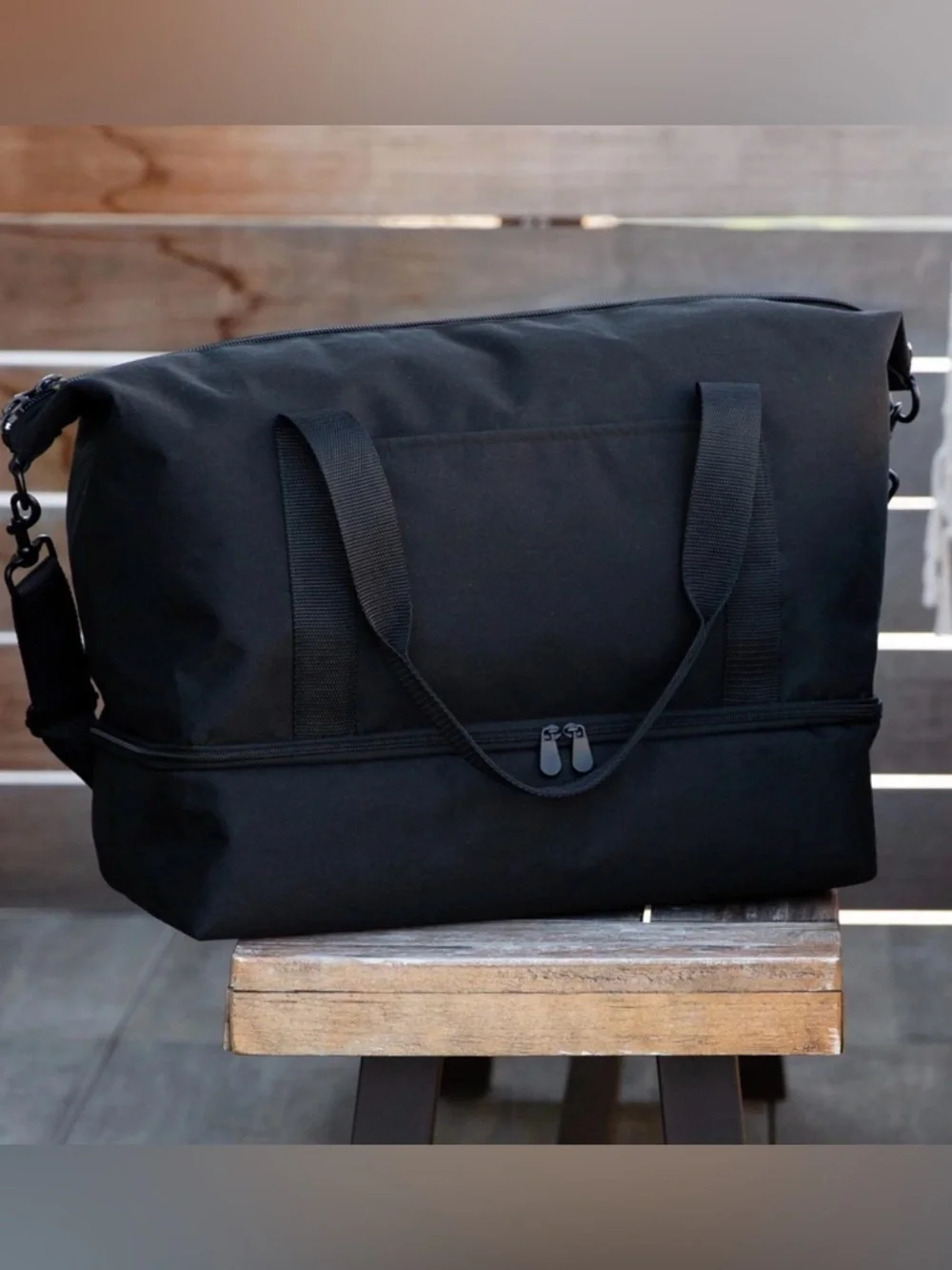 Catalina Deluxe Small Weekender Duffel Bag Black NWT – NJOY Logo
