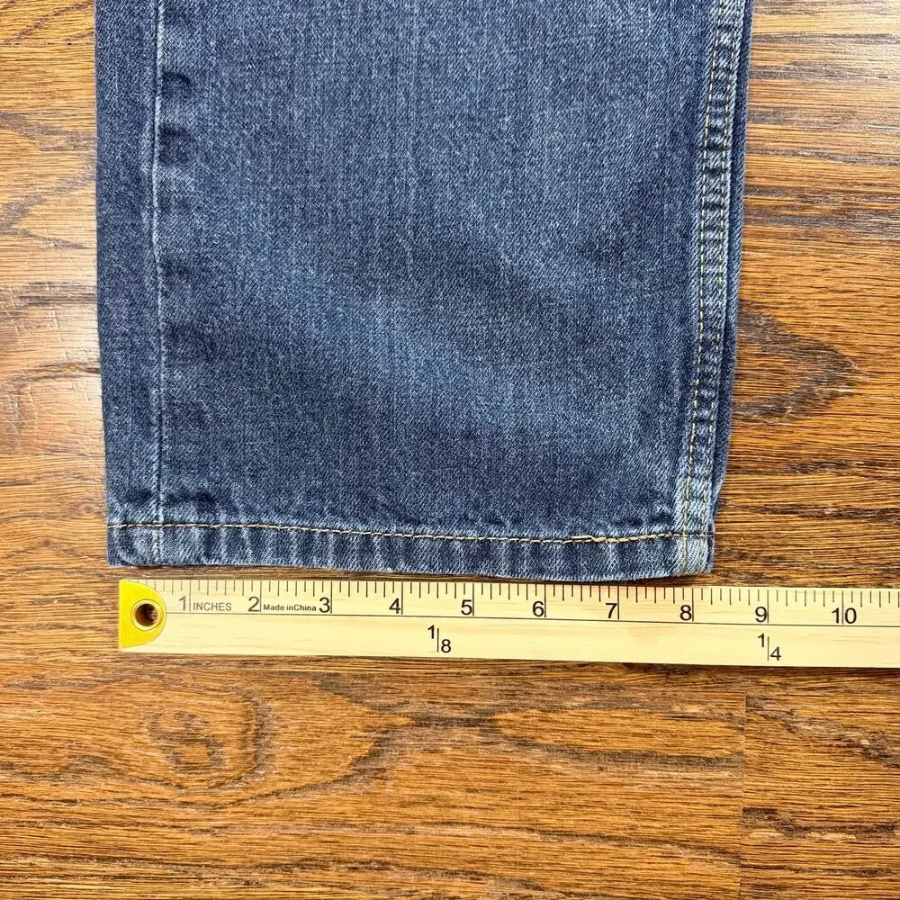Levis essential levi