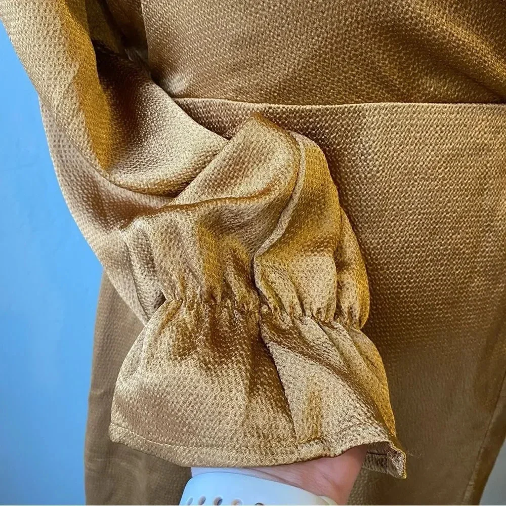 Lulus waist bronze