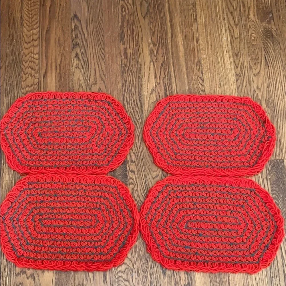 Vintage kitschy red