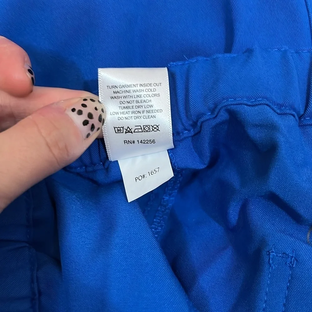 Figs nwt scrubs