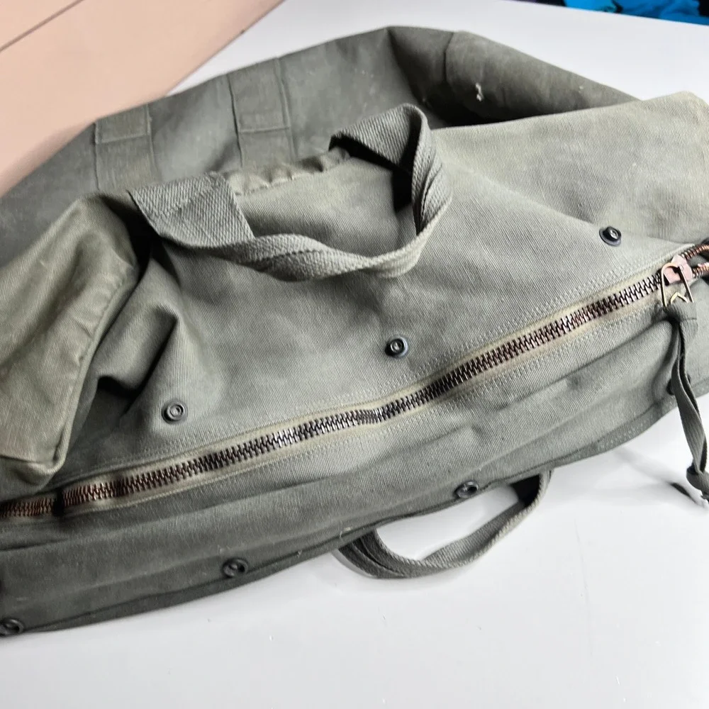 Vintage 1978 US Military Kit Bag Flyers Olive Drab Canvas Duffel Bag 11-1-302
