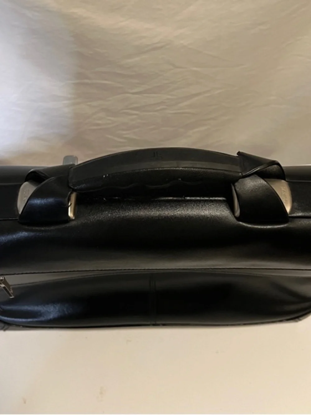 Tumi Formula T Leather Laptop Briefcase Black 2952D Silver Hardware