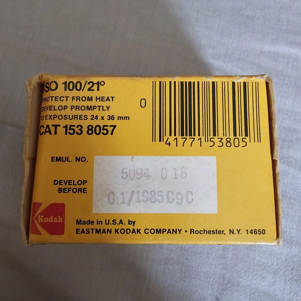 Kodak Kodacolor VR film 100 12exp 35mm exp.01/1985‎