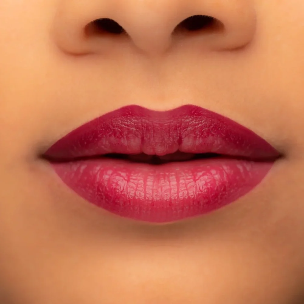 Kevyn Aucoin Unforgettable Lipstick in Fatal Shine NIB