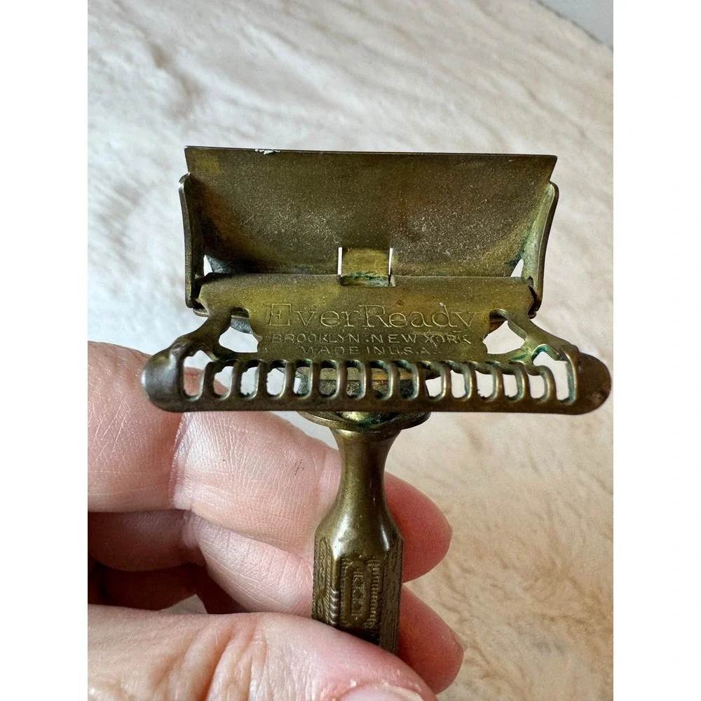 Vintage Ever-Ready Single Edge Safety Razor Ornate Handle Brooklyn NY Made USA