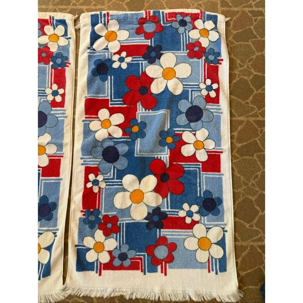 Vintage Rare Cannon Towel Set of 2 1970s Great Day Flower Power