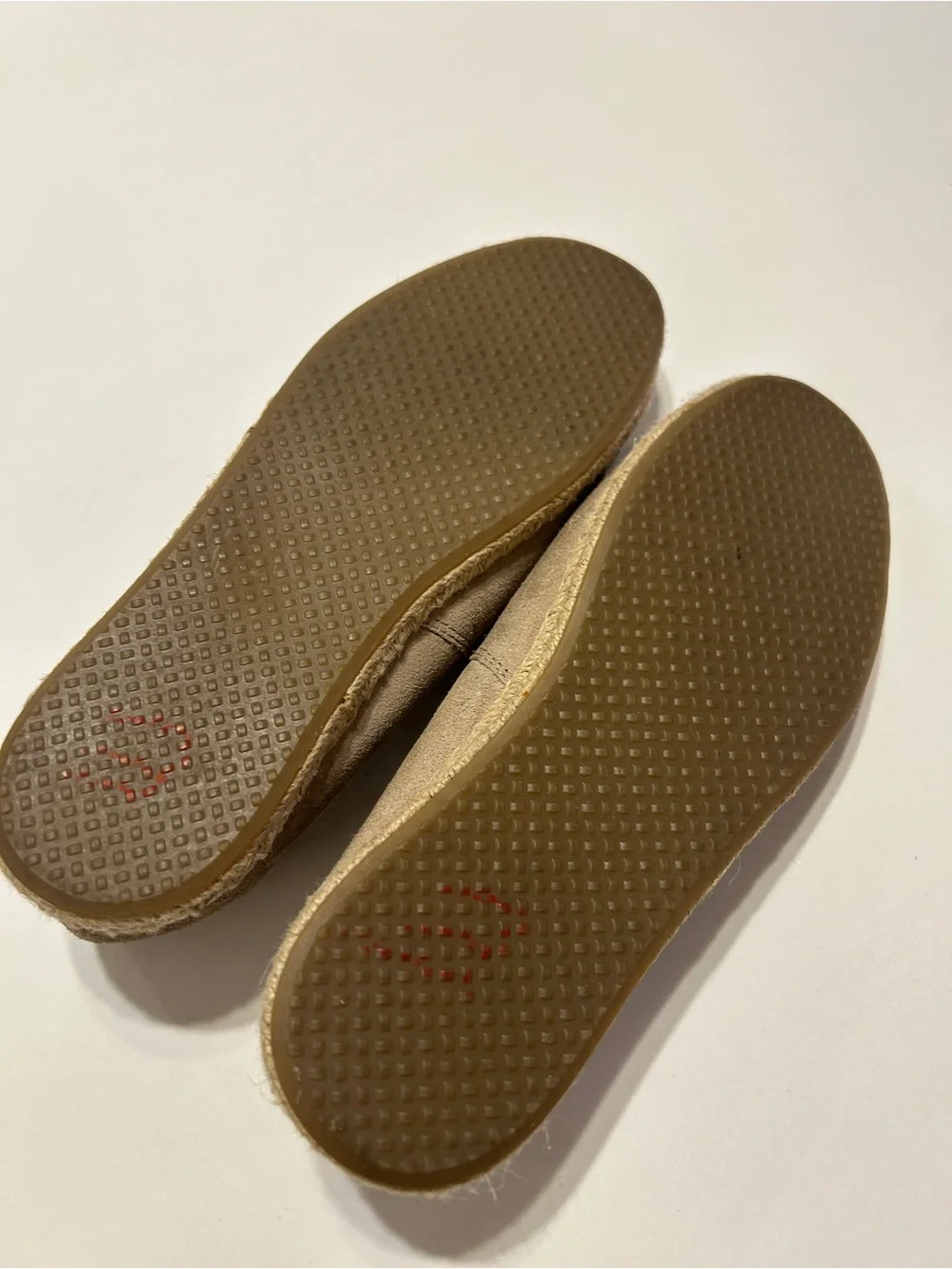 toms suede