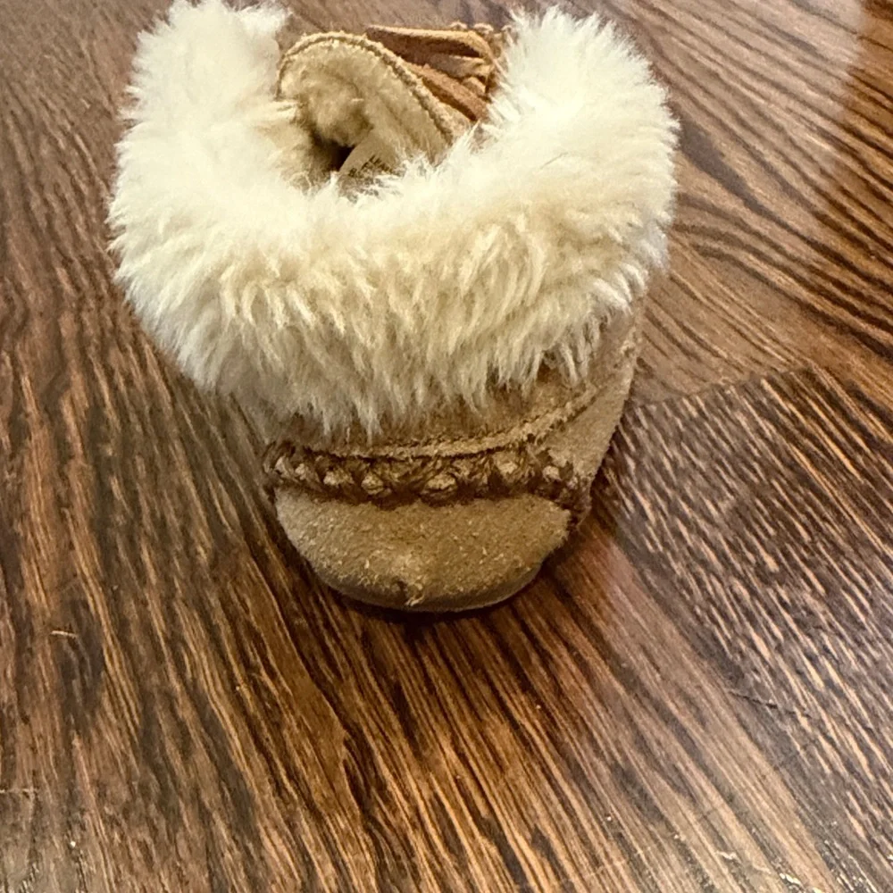 Minnetonka cozy flaw