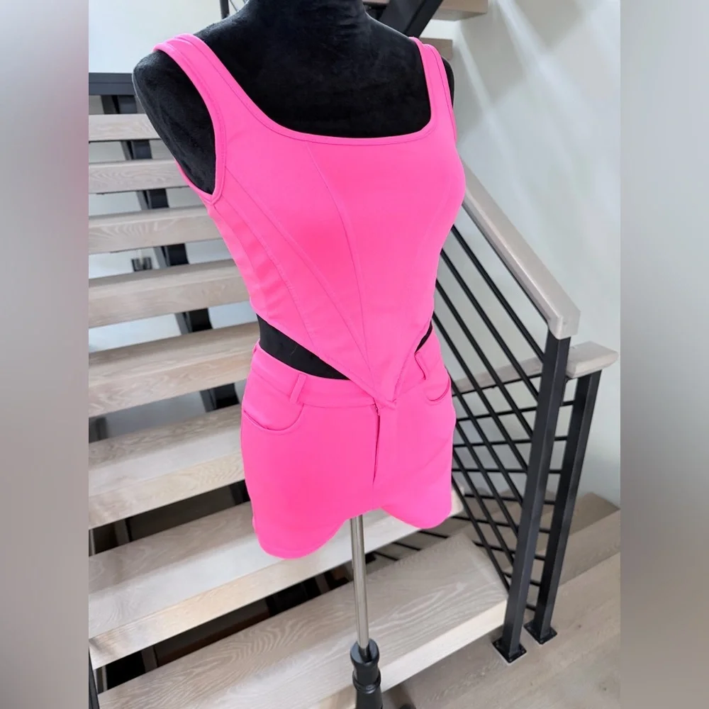Vibrant Hot Pink Sleeveless Top and Shorts Set size S