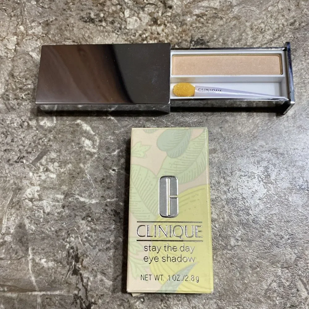 Clinique‎ Stay The Day Eye Shadow .10 oz 11 Honeybunch (new with box)