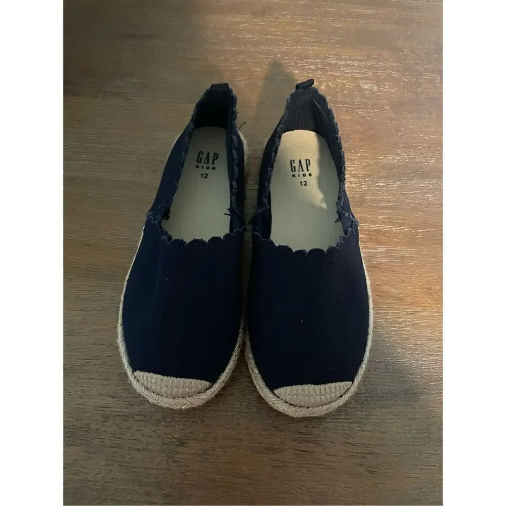 New Gap navy espadrilles size 12T