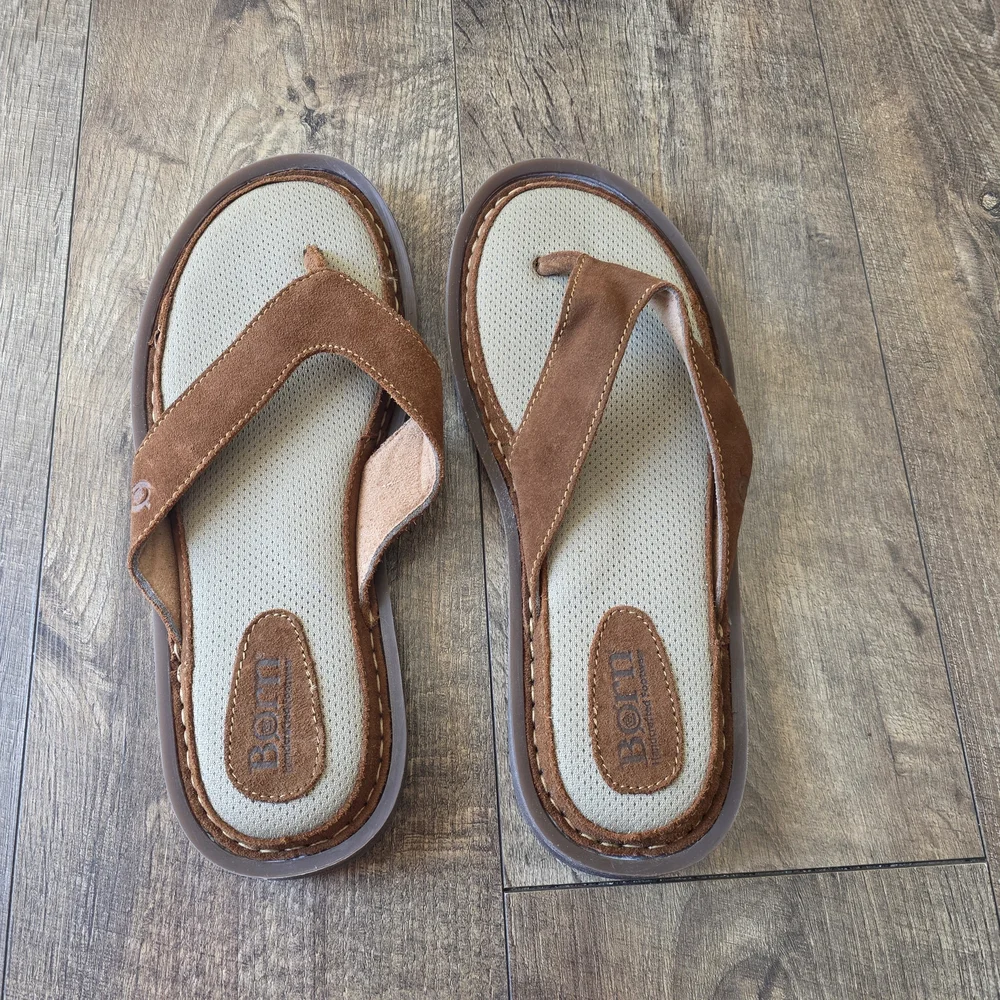 BORN Leather Uppee Comfort Brown and Tan Slippers Men Size 11