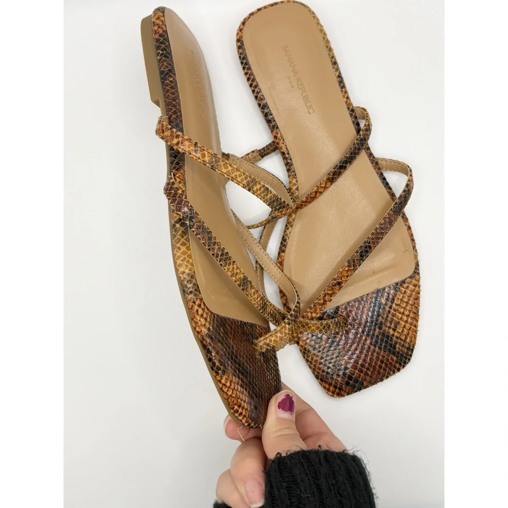 Banana Republic Barely There Embossed Snakeskin Sandal‎