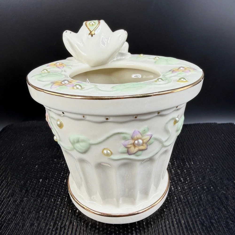 Lenox Porcelain Frog Planter Ivory Gold Trim Faux Pearl Floral Garden Decor READ